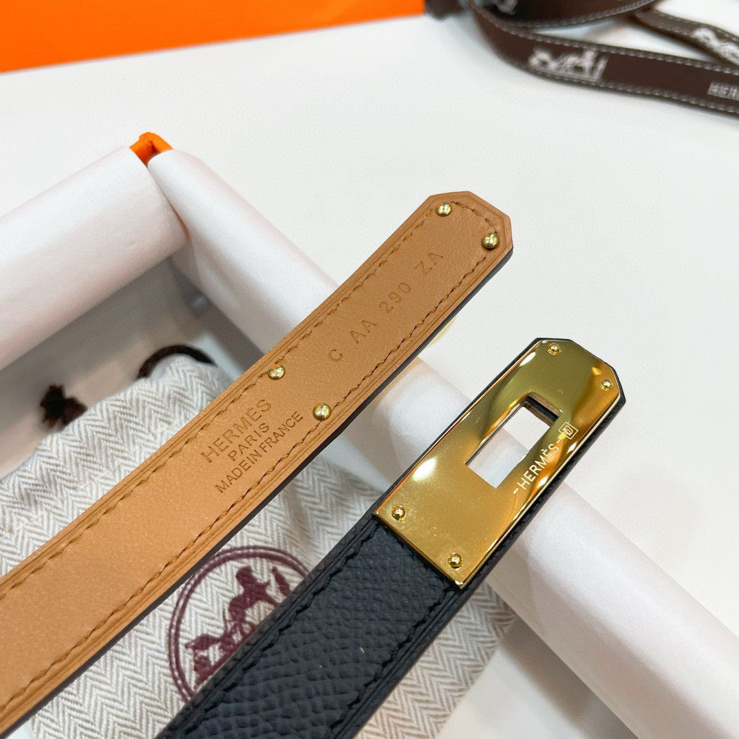 Slim Leather Waist Belt – Adjustable Fit