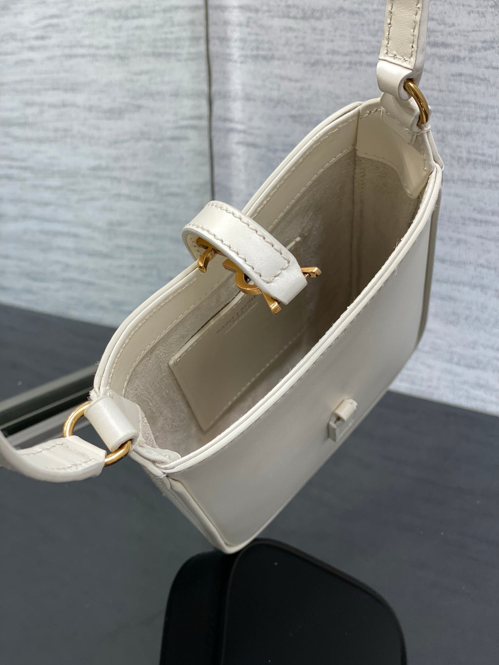 Chic Spring/Summer Tote - Minimalist Shoulder & Crossbody Style (Premium quality)