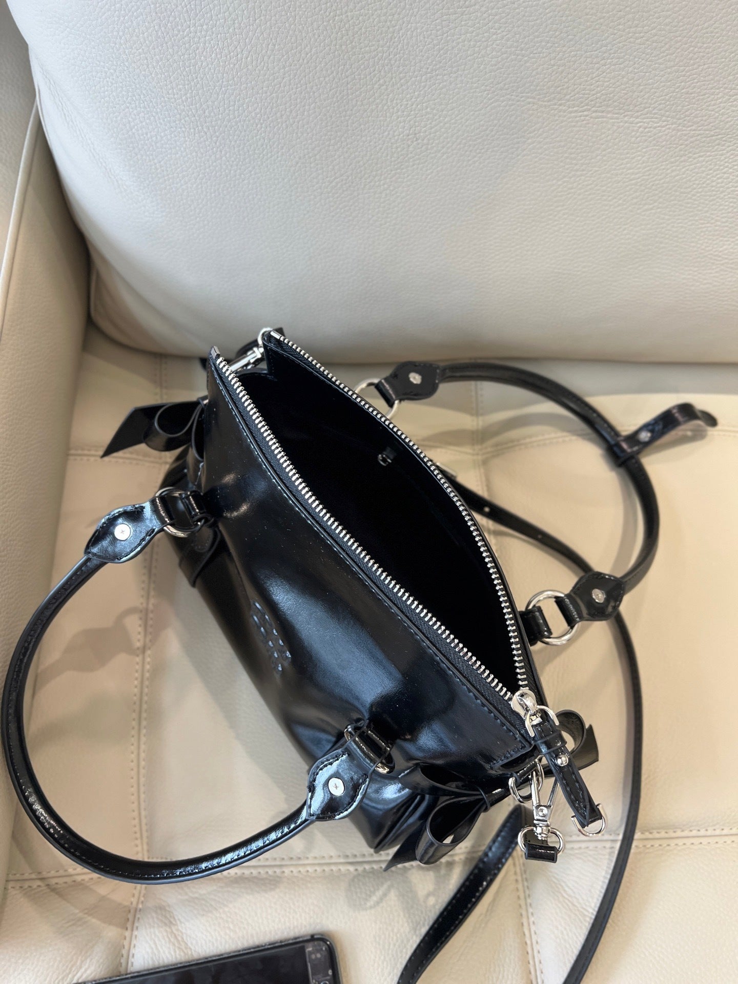 Bow Biker Bag