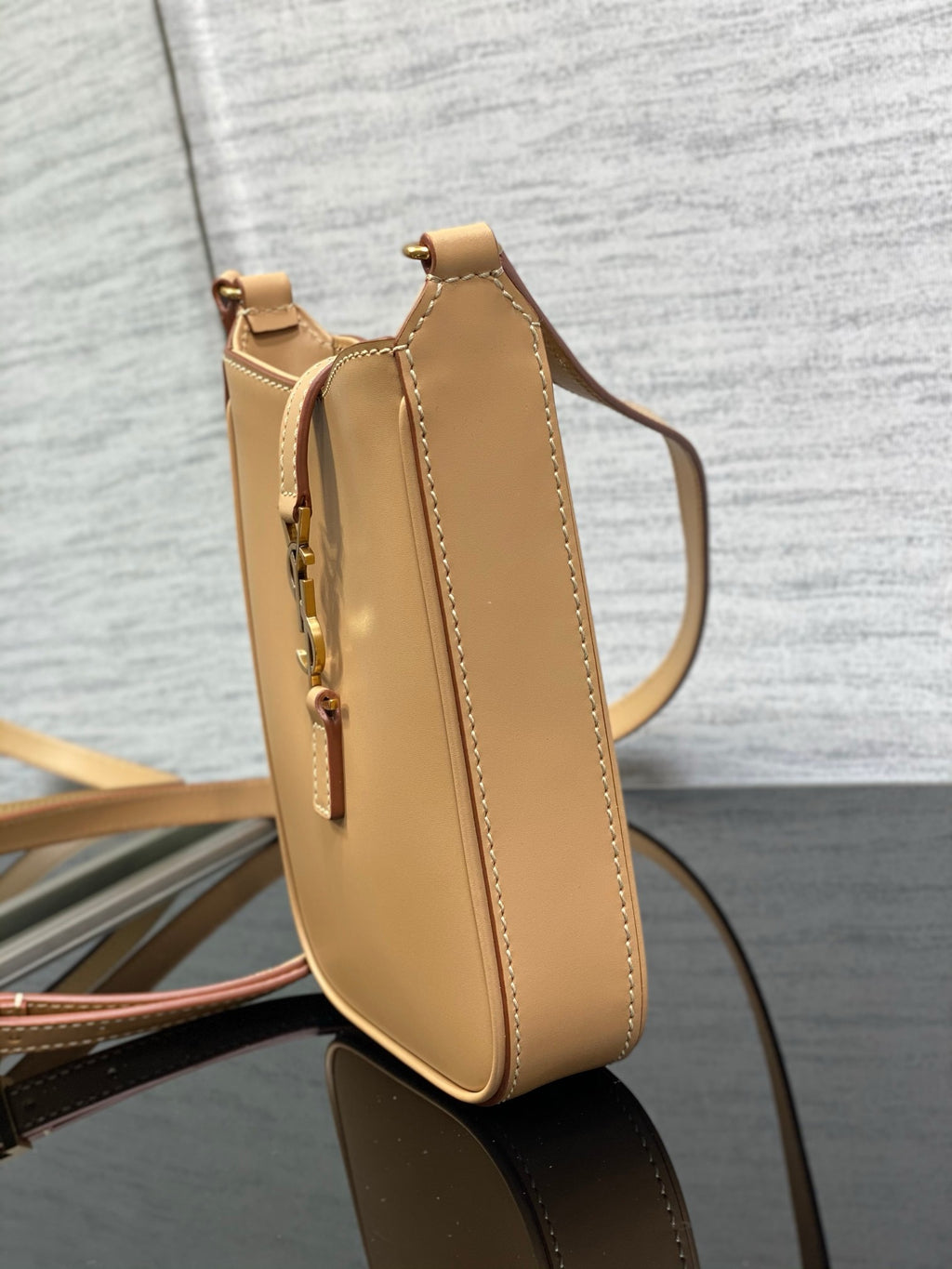 Chic Spring/Summer Tote - Minimalist Shoulder & Crossbody Style (Premium quality)