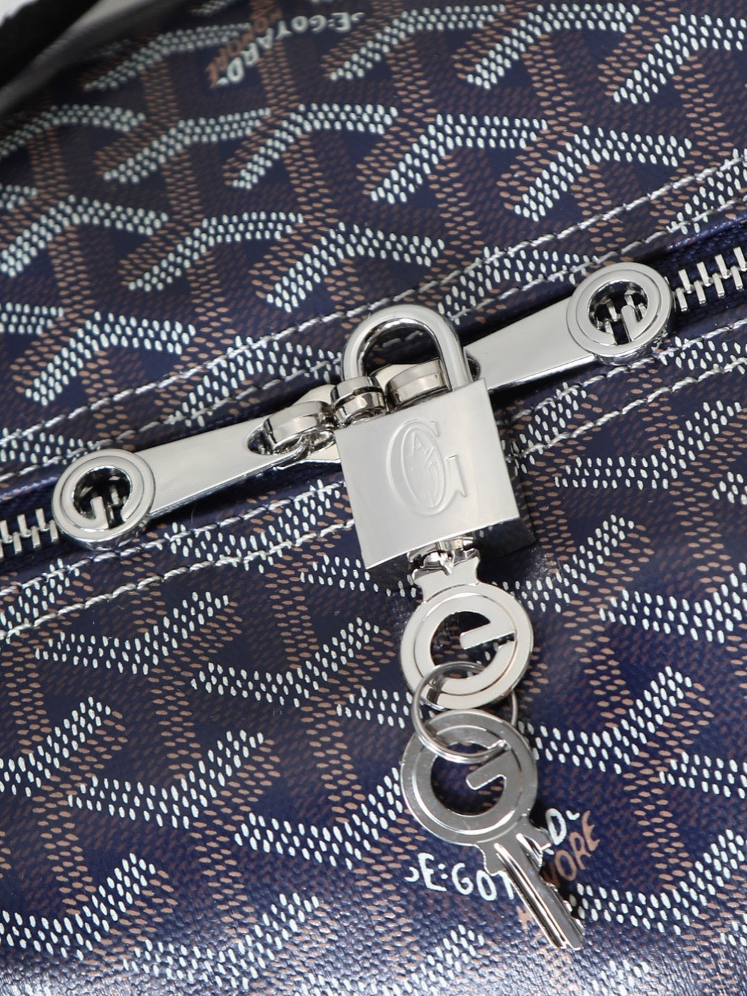 The BOSTON 50 Traveler (Premium Quality)