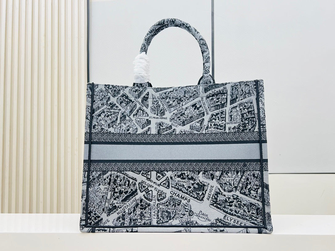 D Book Tote (MAP TOTE )