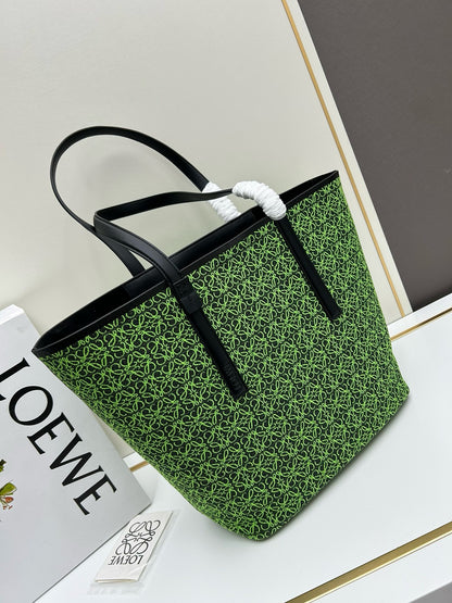 Oversized Embroidered Jacquard Tote – Everyday Carryall Bag (Premium Quality )