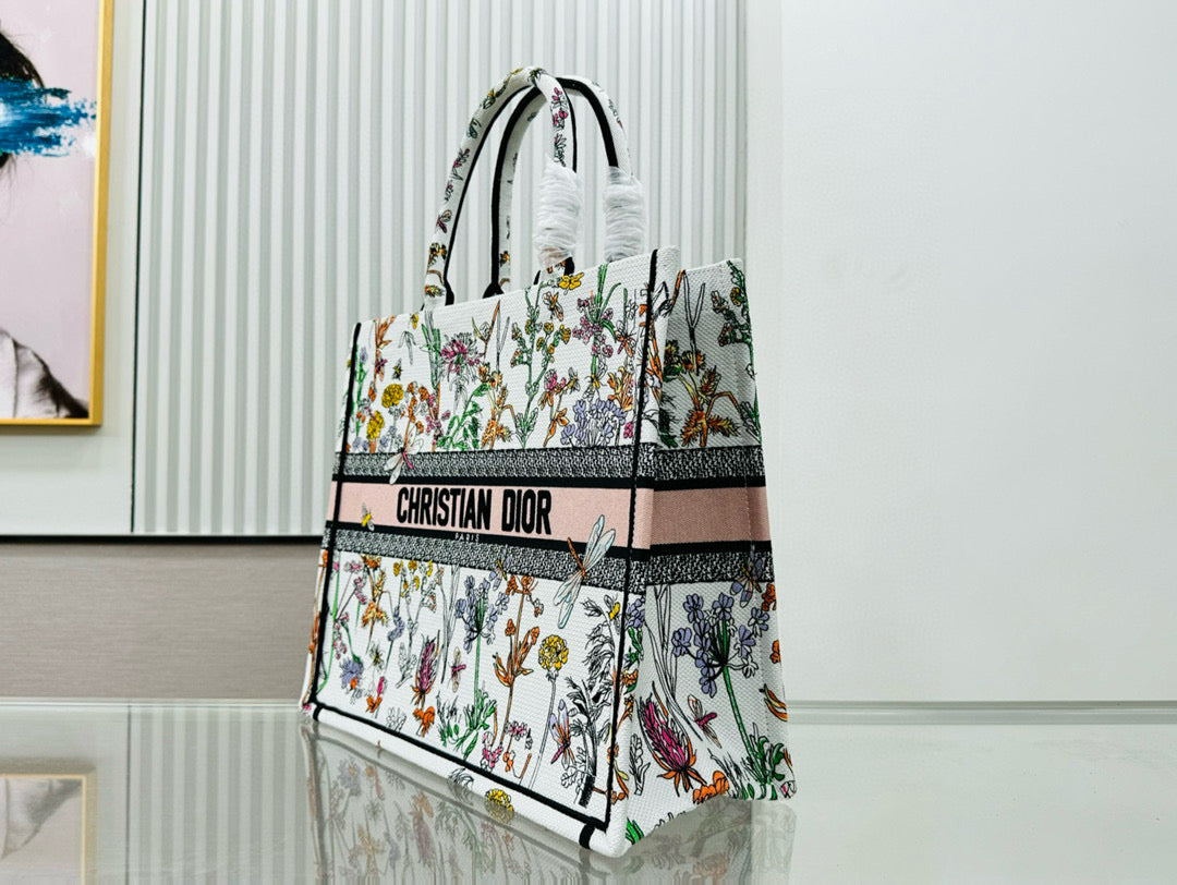 D Book Tote ( WHITE FLORAL)