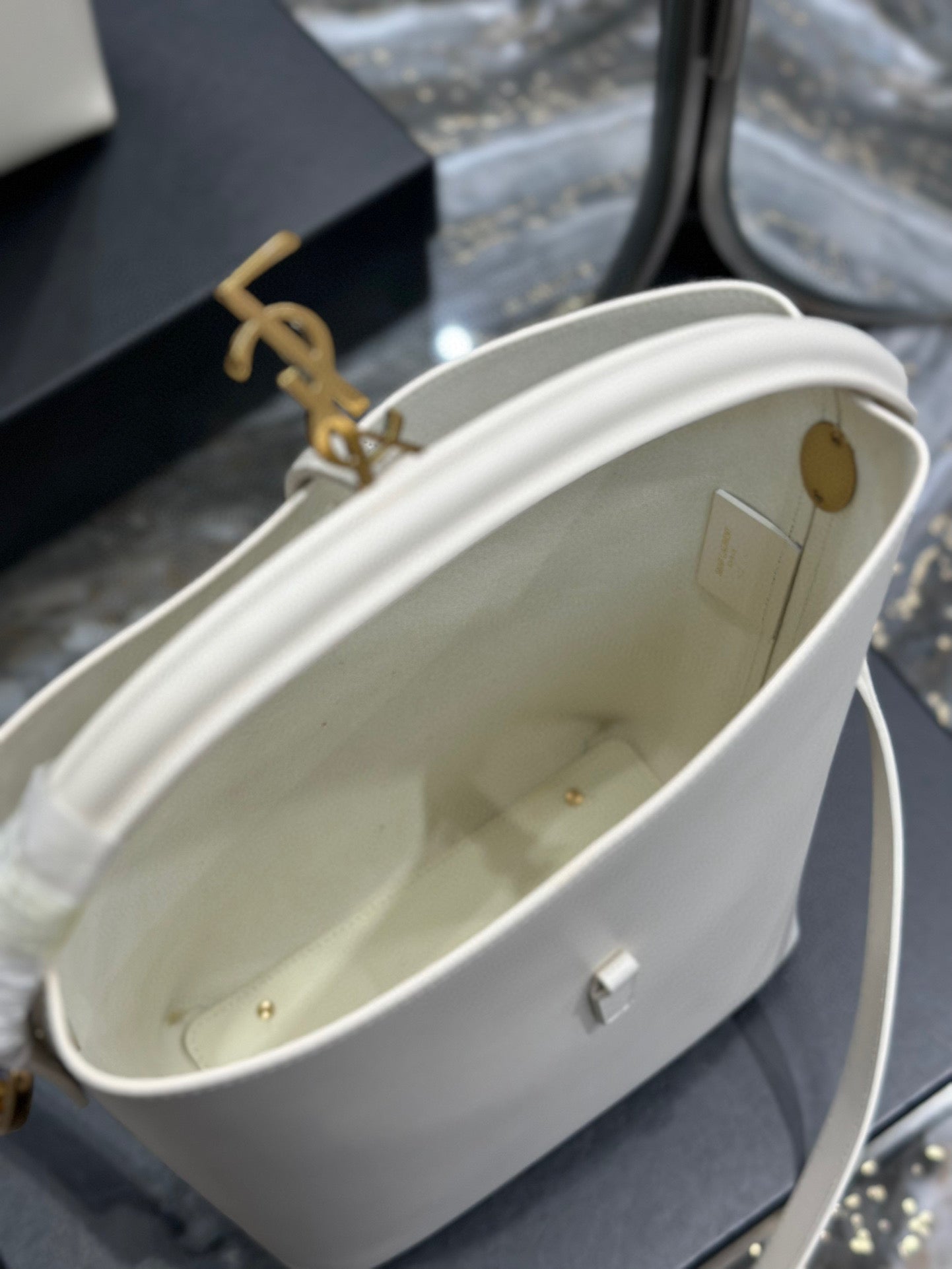 Y Bucket Bag in Original Italian Calfskin