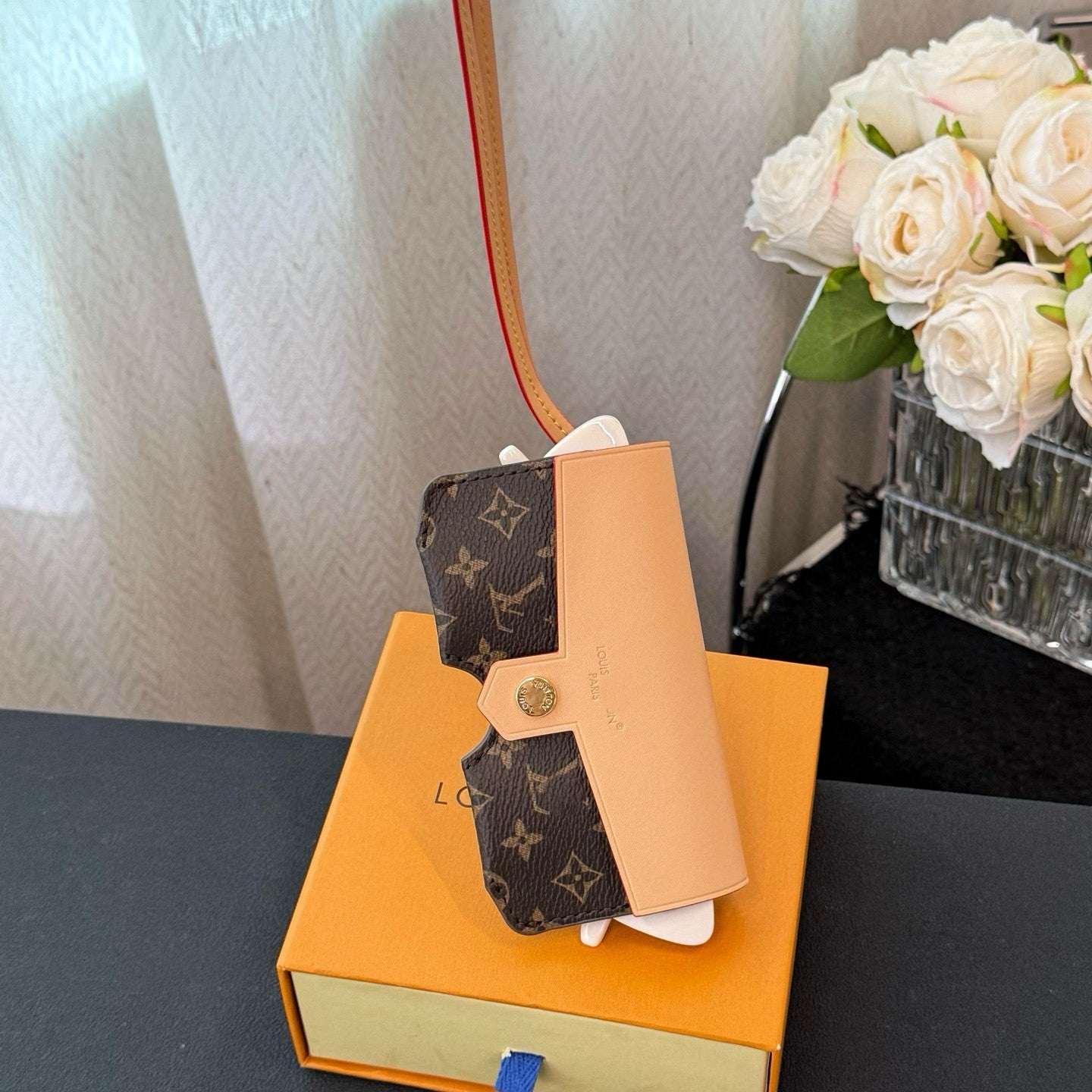 Mini Glasses Case Charm (4 Colors Available)