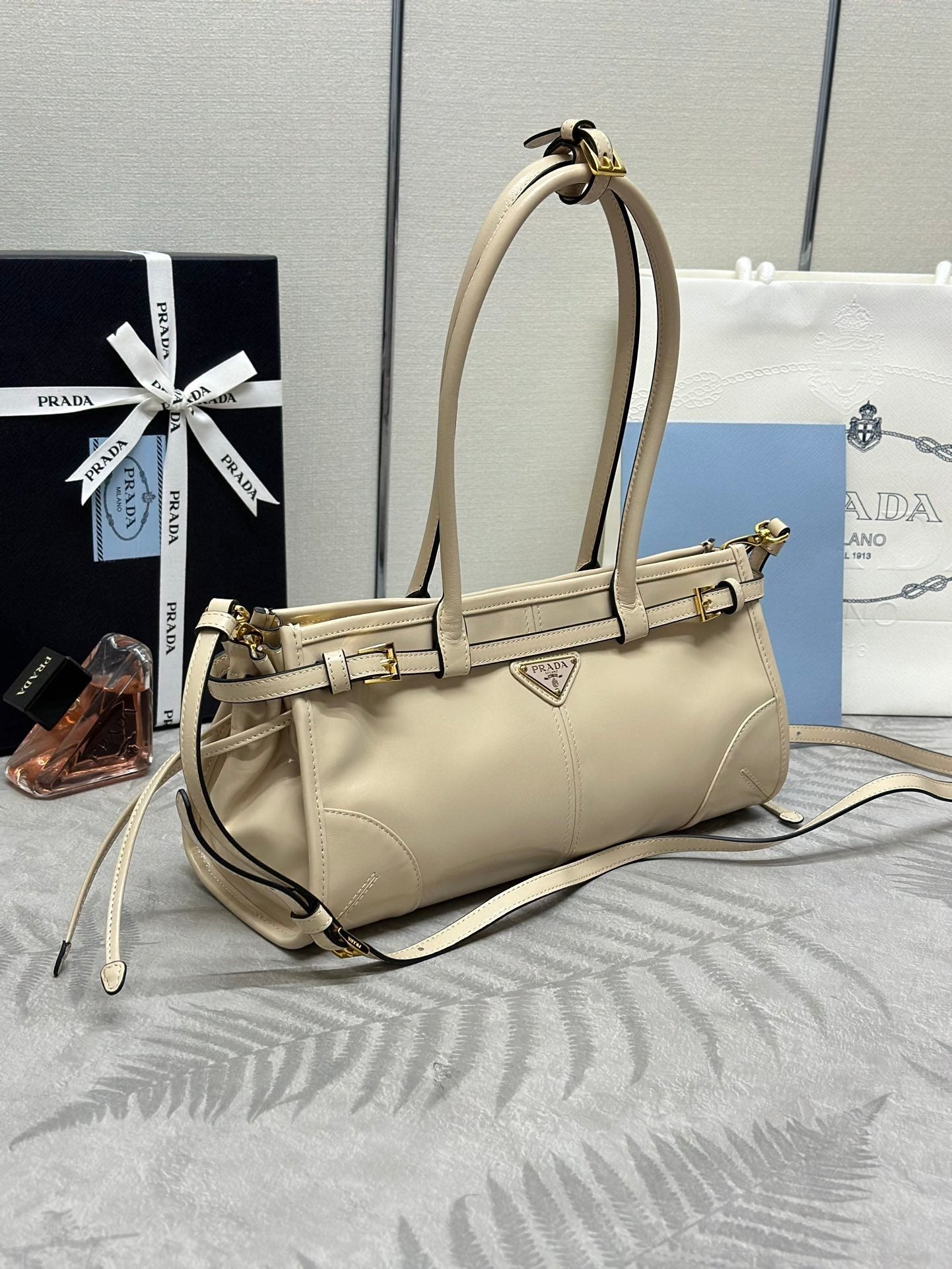 Soft Lux Vintage-Inspired Handbag [Premium Quality 🥇]