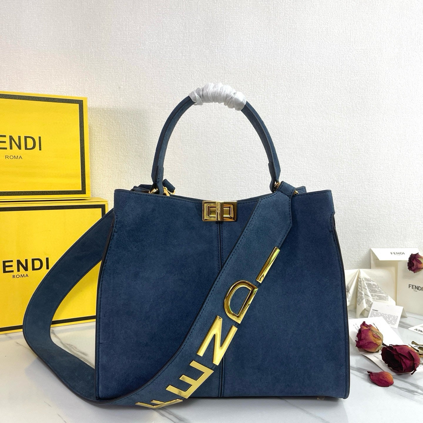 X-Lite Peekaboo Series Handbag