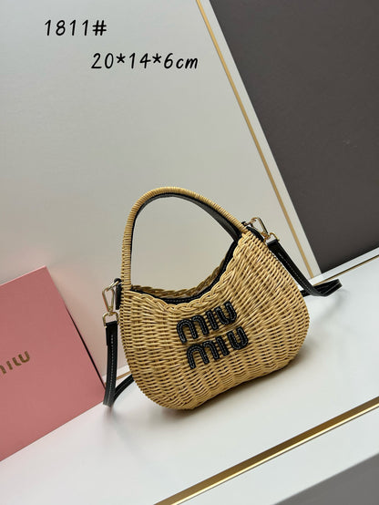 Miu*mi♡ Basket Straw Bag