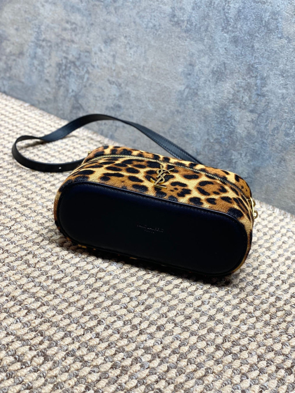 Leopard-Effect Leather Vanity Bag (Premium Quality)