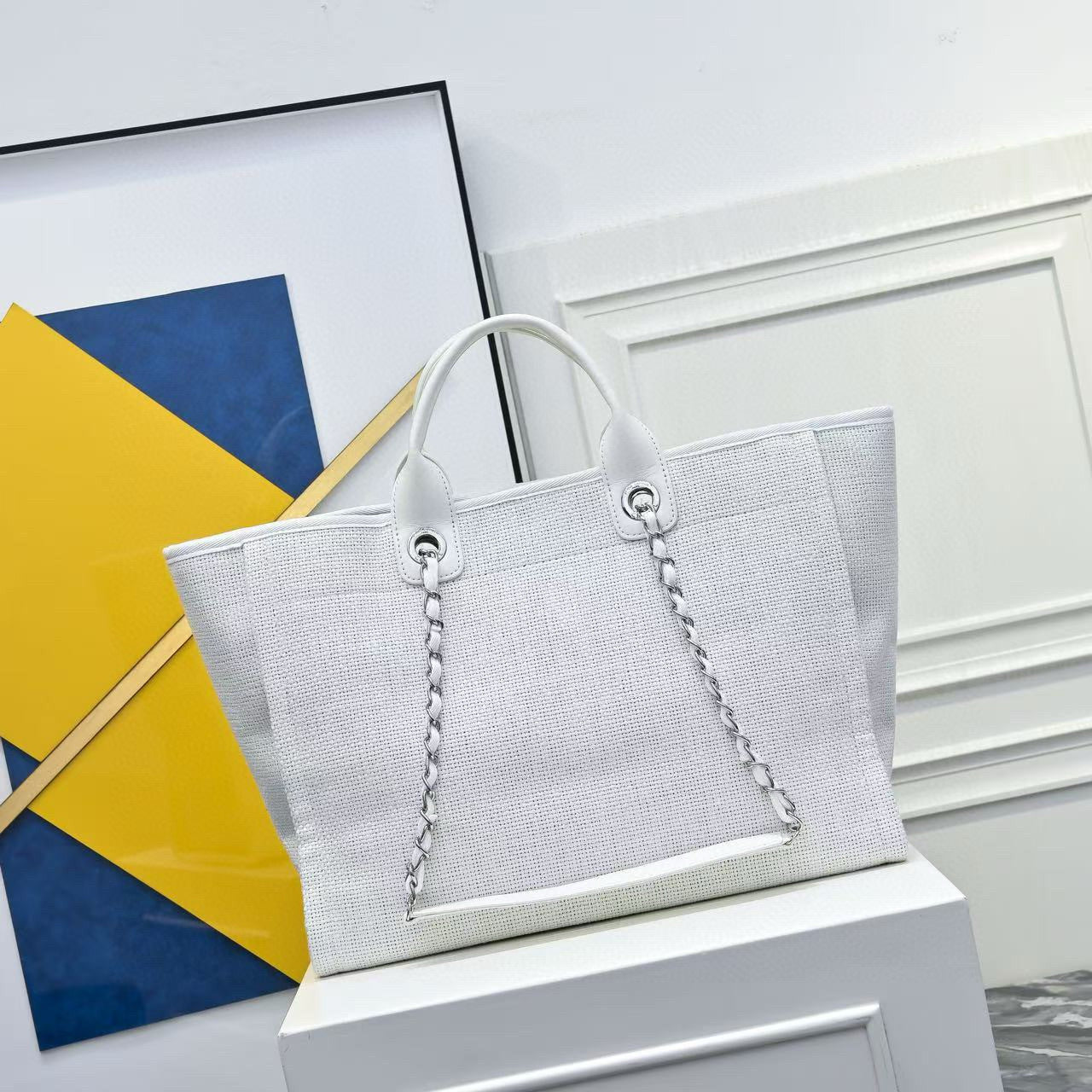 Luxury Canvas Tote (AS3257) – Limited Edition