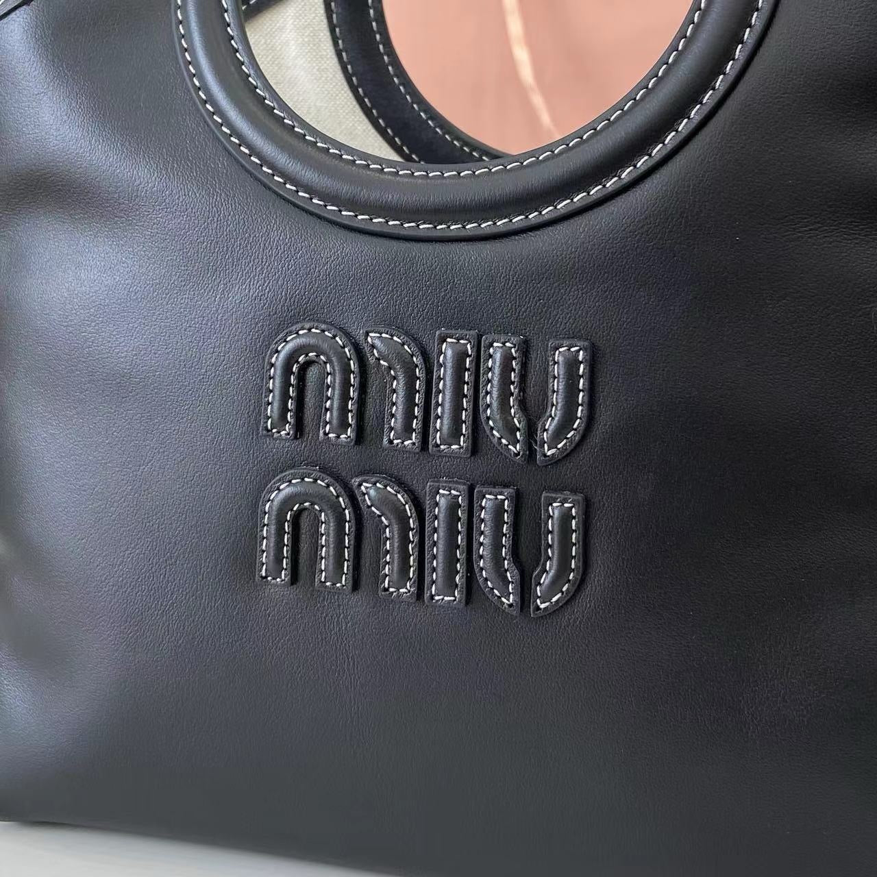 MM IVY Structured Leather Shoulder Bag – JC