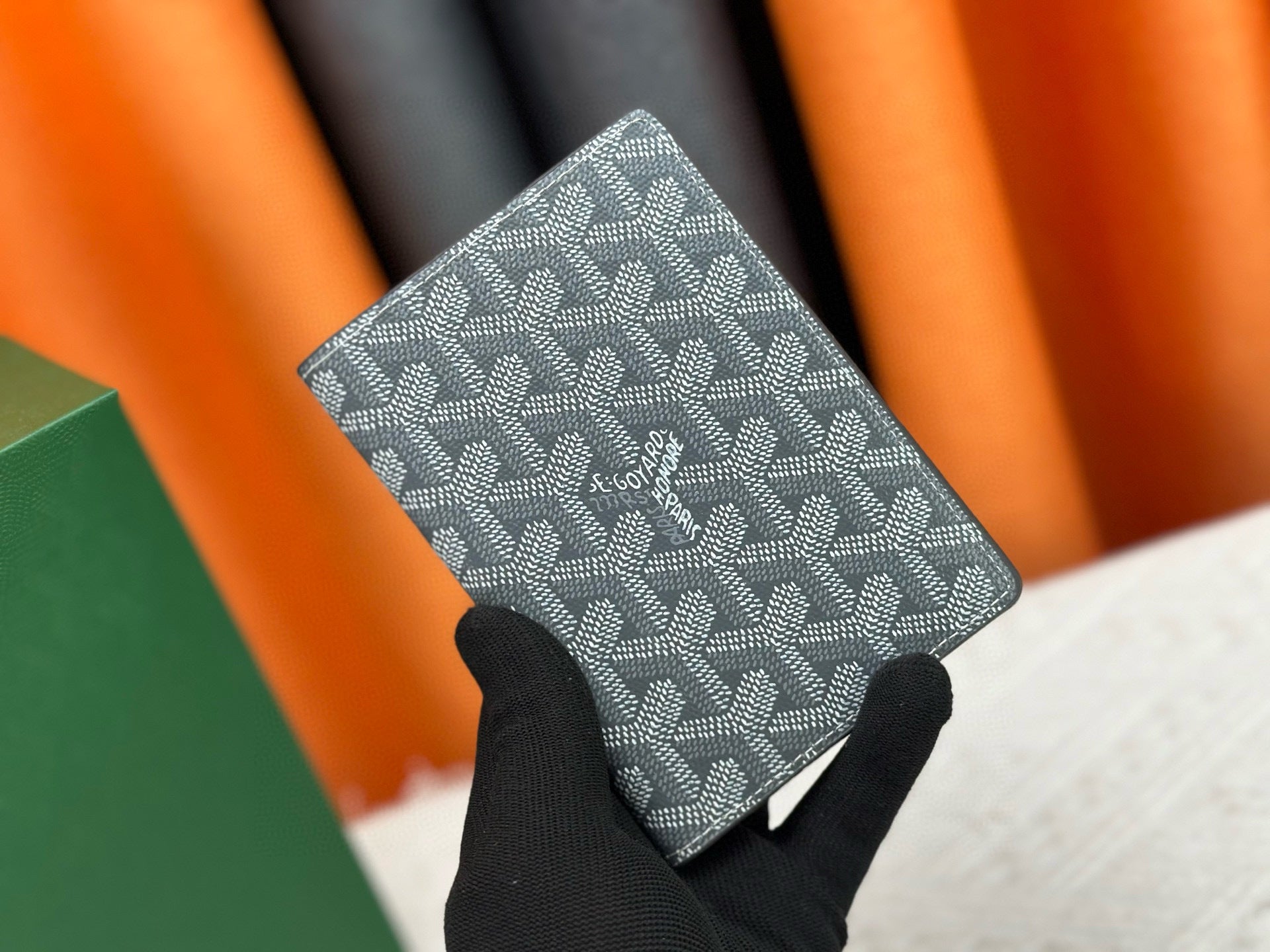 Premium Passport Holder – Timeless Travel Companion