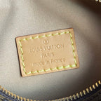 Croissant Loop Bag | Chain & Leather Strap |Premium Quality|
