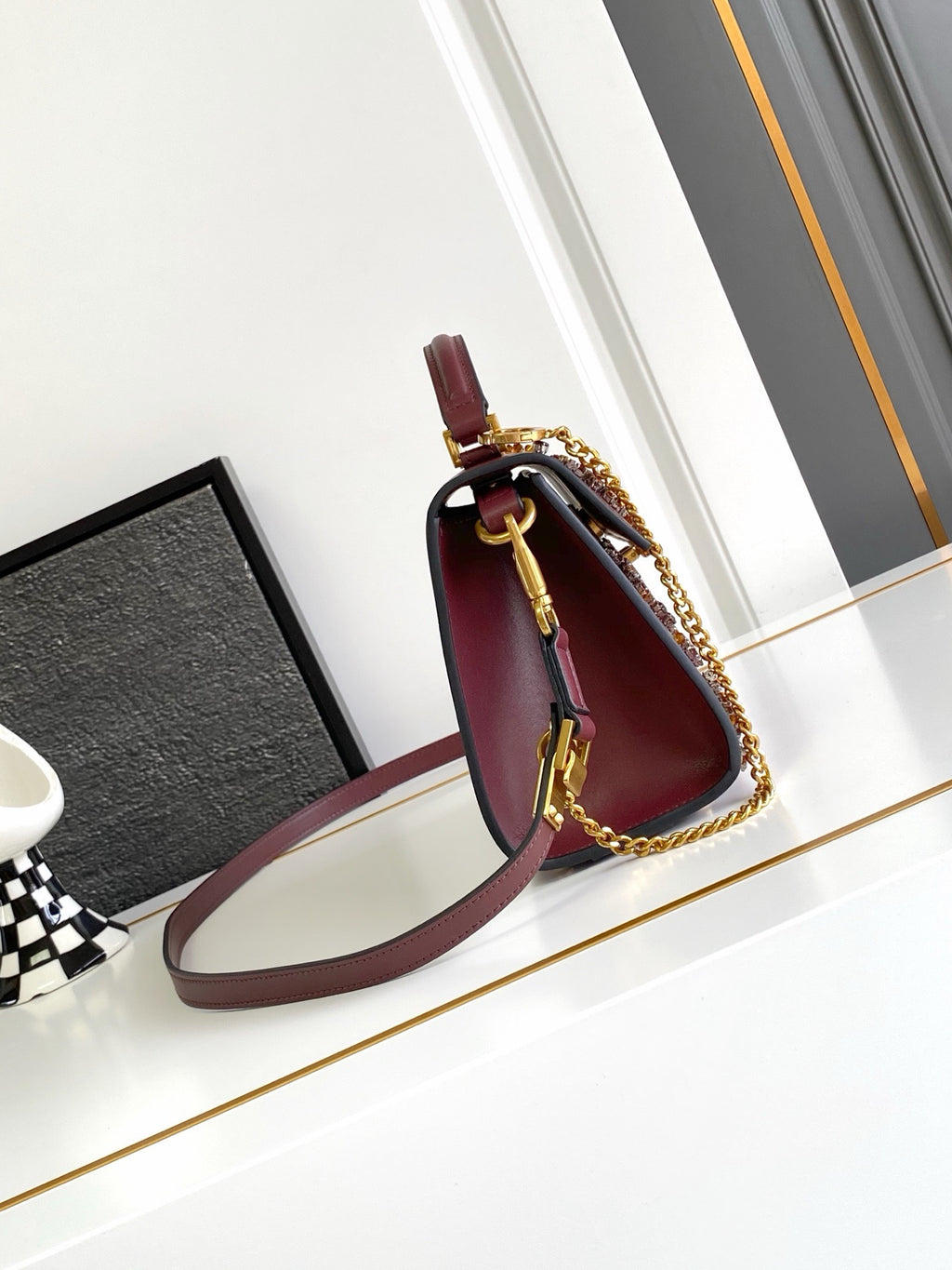 V-SLING Handcrafted Pompom Bag | 9911 MTX