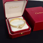 Panther Head Bangle | Diamond Setting | V Gold |
