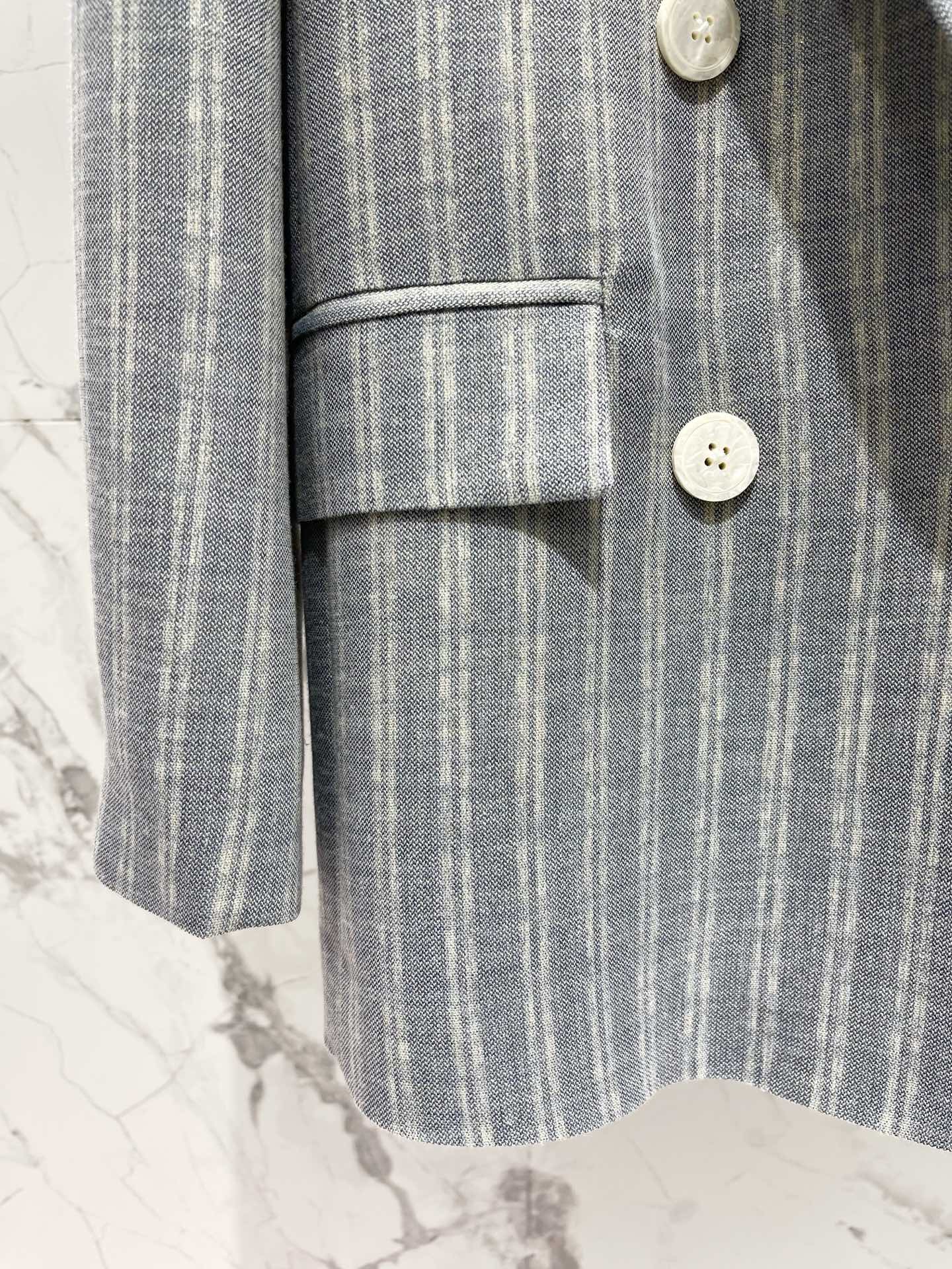 Early Spring Double-Breasted Stripe Blazer