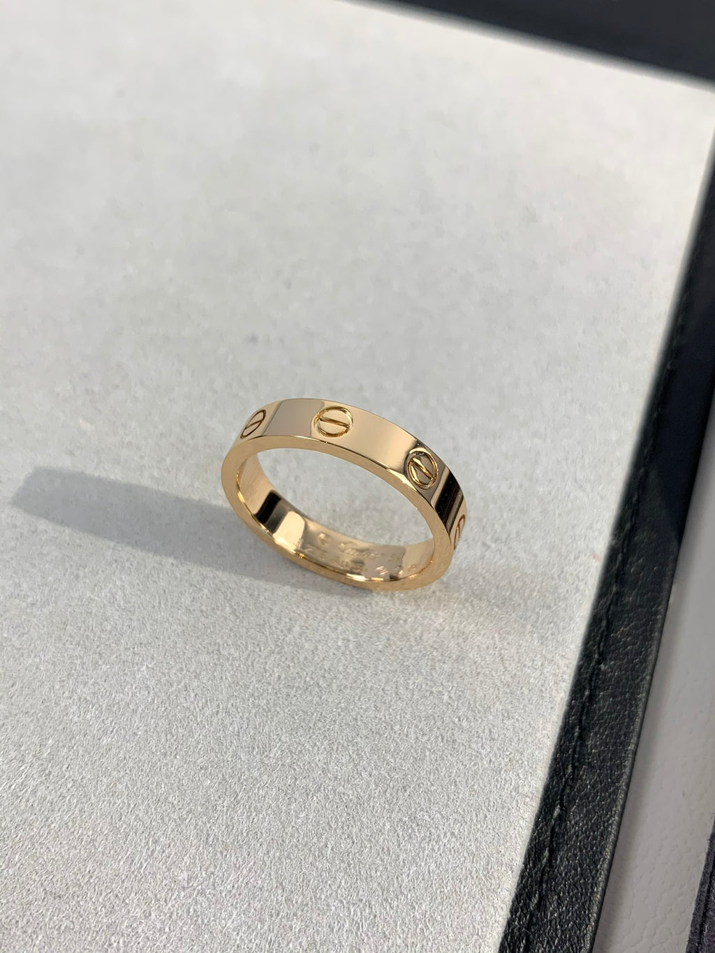 Love Band – Love ring 💍