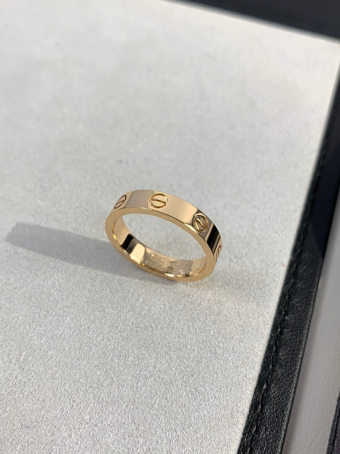 Love Band – Love ring 💍