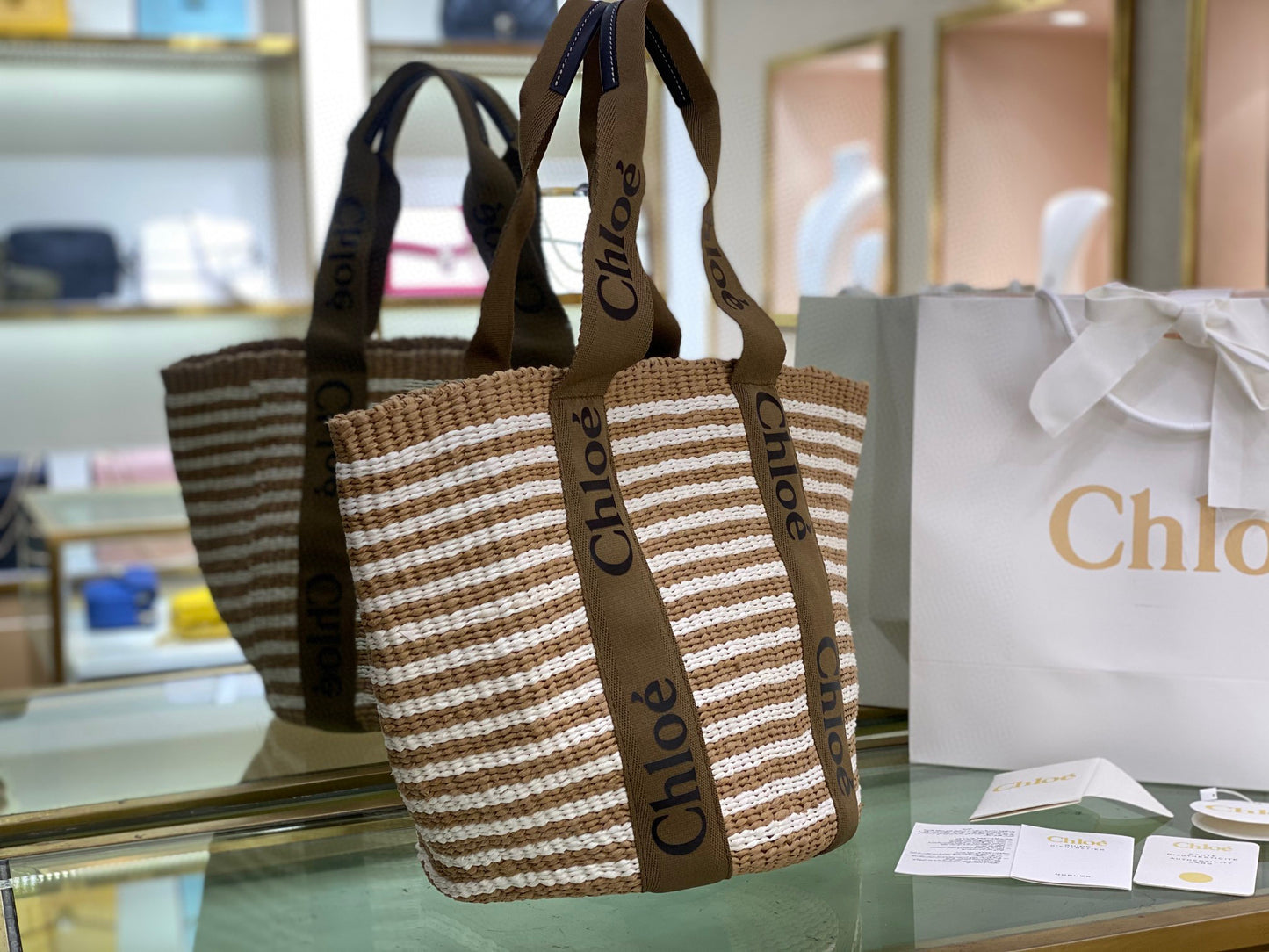 CHL*OE LARGE WOODY TOTE BAG IN NATURAL FIBERS