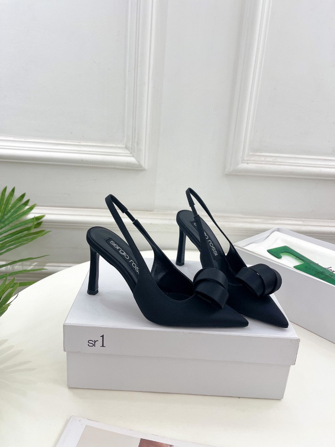 SR Rolled-Flower Toe High-Heeled Silk Sandals