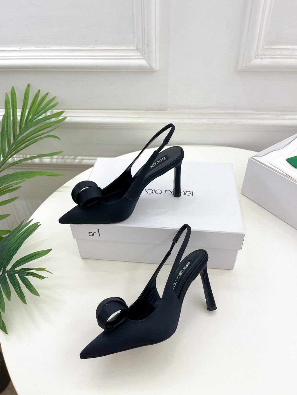 SR Rolled-Flower Toe High-Heeled Silk Sandals