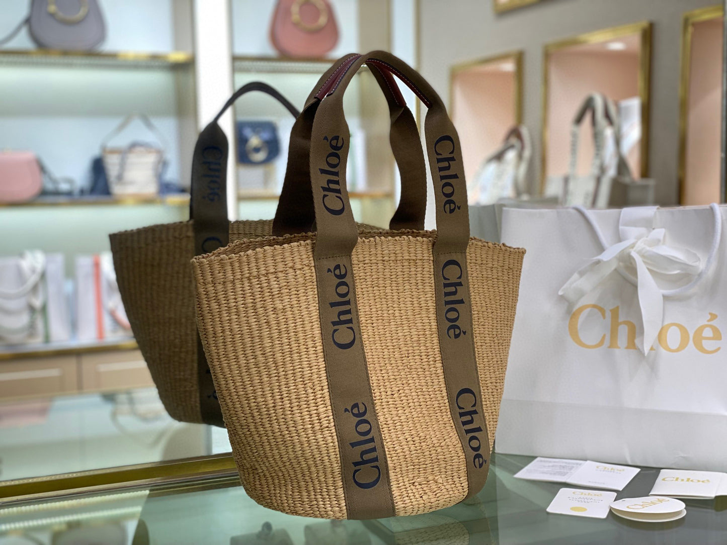 CHL*OE LARGE WOODY TOTE BAG IN NATURAL FIBERS