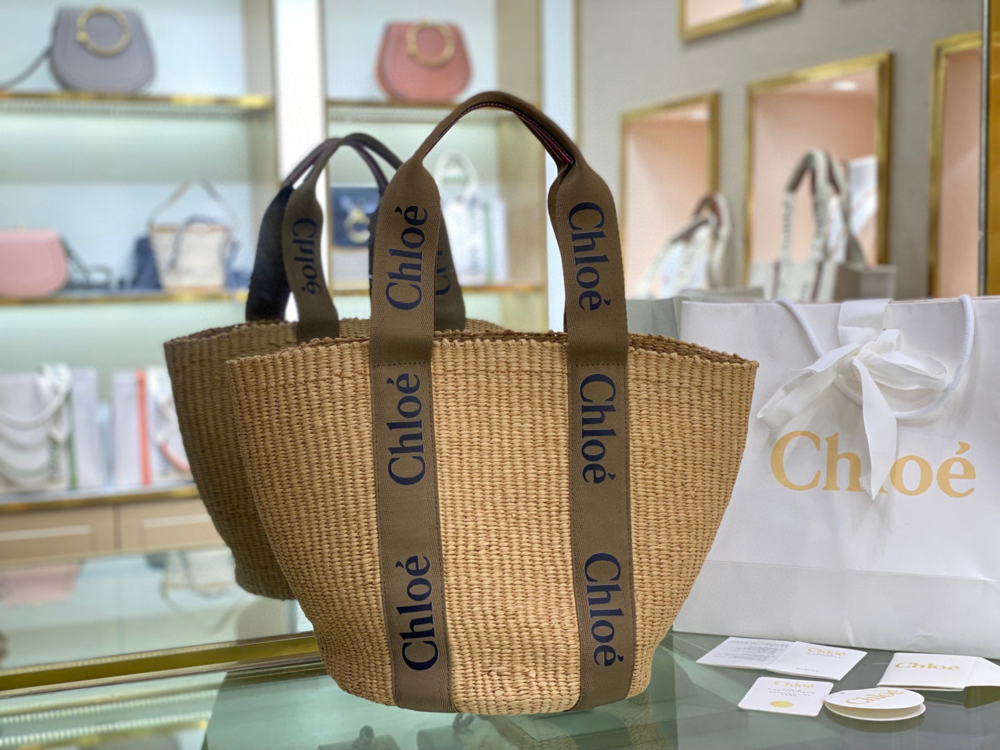 CHL*OE LARGE WOODY TOTE BAG IN NATURAL FIBERS