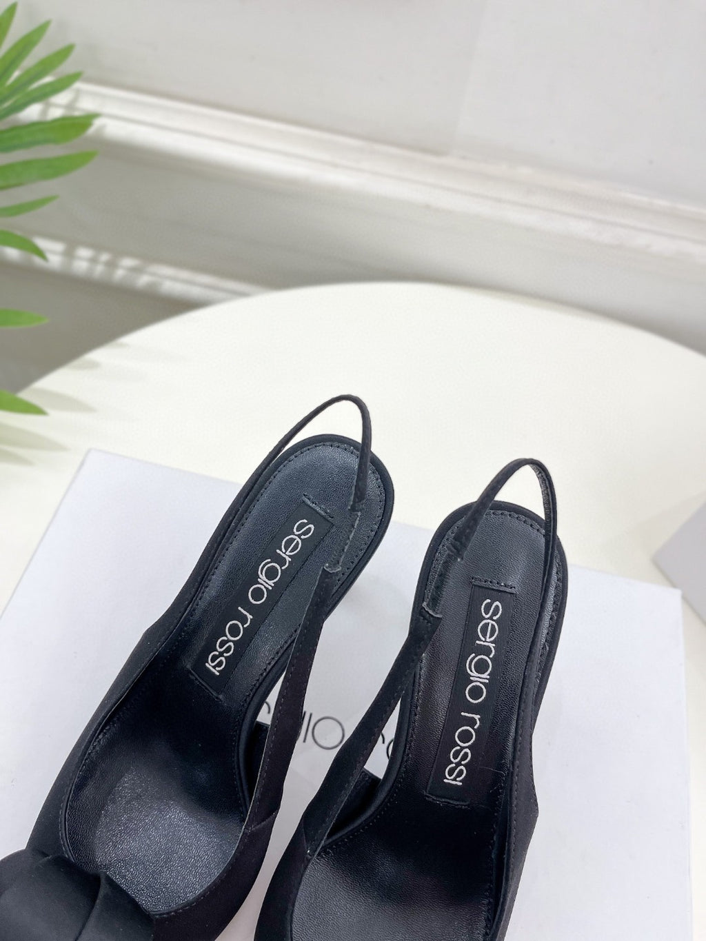 SR Rolled-Flower Toe High-Heeled Silk Sandals