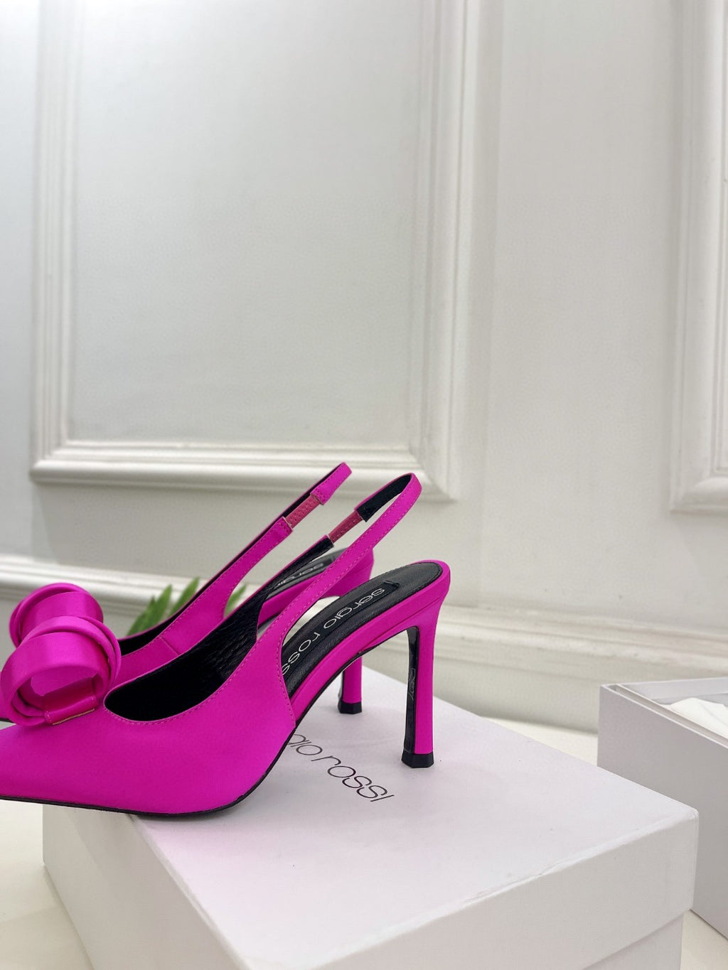 SR Rolled-Flower Toe High-Heeled Silk Sandals